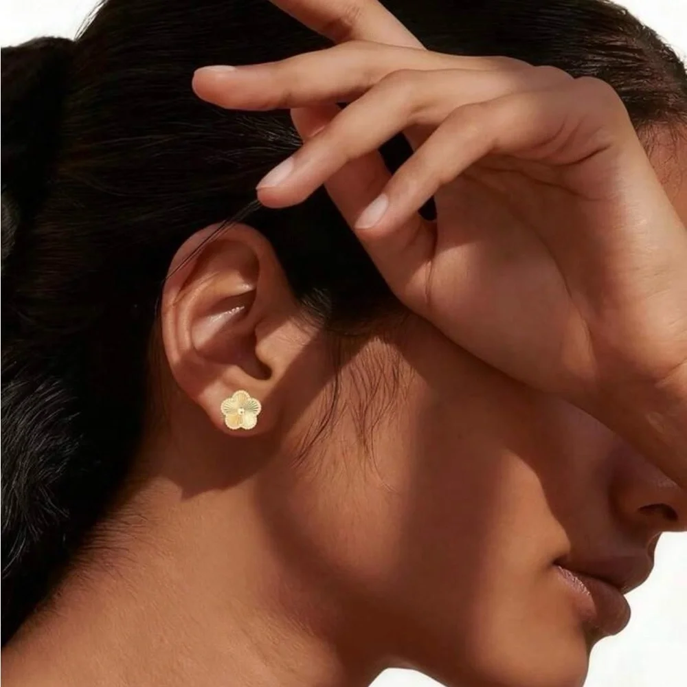 Elegant 14K Gold Plated Flower Stud Earrings New